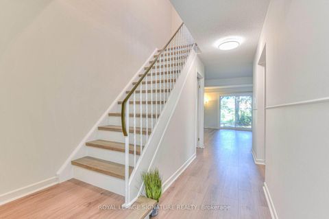 Photo 6 at 132 Valdor Drive, Agincourt North, Toronto