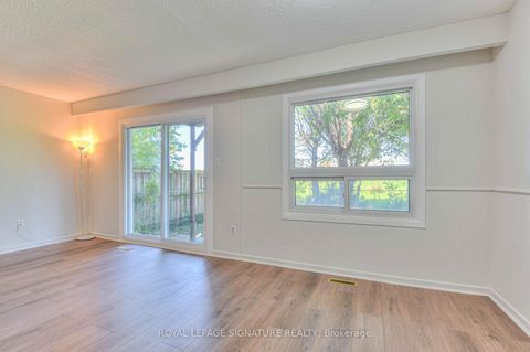 Photo 8 at 132 Valdor Drive, Agincourt North, Toronto