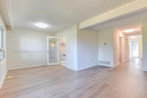 Photo 12 at 132 Valdor Drive, Agincourt North, Toronto