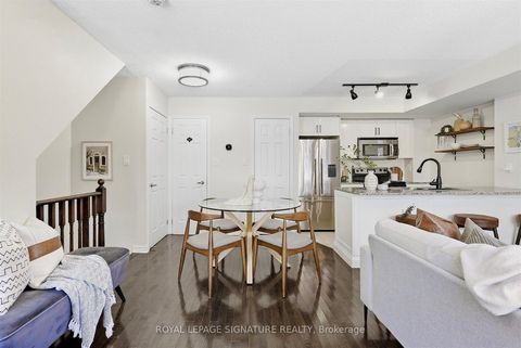 Photo 5 at 225 - 11 Ruttan Street, Dufferin Grove, Toronto