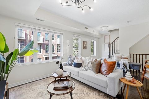 Photo 12 at 225 - 11 Ruttan Street, Dufferin Grove, Toronto