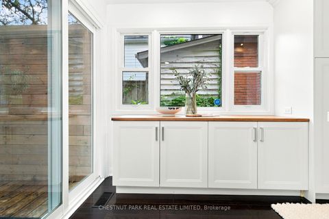 Photo 11 at 127 Durie Street, Swansea, Toronto