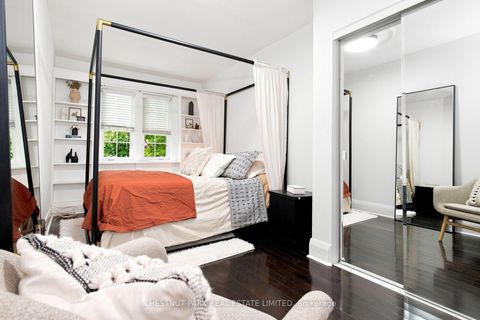 Photo 18 at 127 Durie Street, Swansea, Toronto