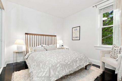 Photo 21 at 127 Durie Street, Swansea, Toronto