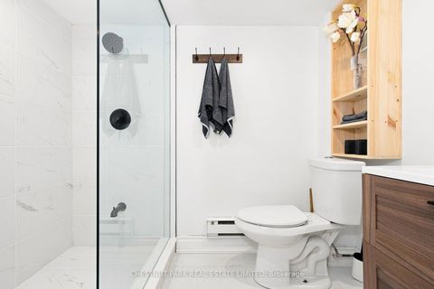 Photo 33 at 127 Durie Street, Swansea, Toronto