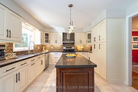 Photo 6 at 142 Nelson Street, Grove East, Barrie