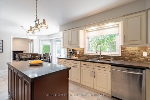 Photo 9 at 142 Nelson Street, Grove East, Barrie
