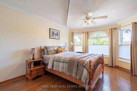 Photo 18 at 142 Nelson Street, Grove East, Barrie