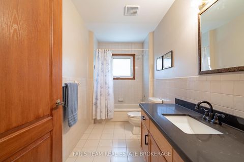 Photo 25 at 142 Nelson Street, Grove East, Barrie