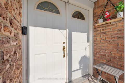 Photo 3 at 15 - 33 Celeste Drive, West Hill, Toronto
