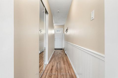 Photo 4 at 15 - 33 Celeste Drive, West Hill, Toronto