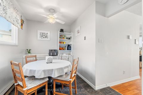 Photo 18 at 15 - 33 Celeste Drive, West Hill, Toronto