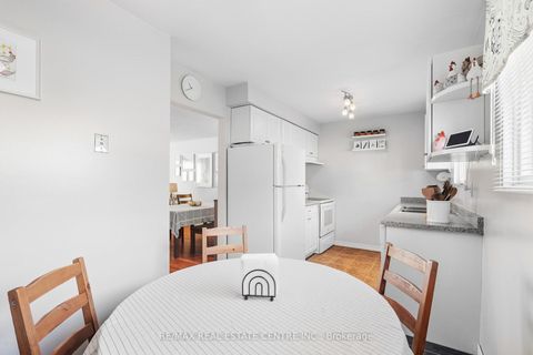 Photo 19 at 15 - 33 Celeste Drive, West Hill, Toronto