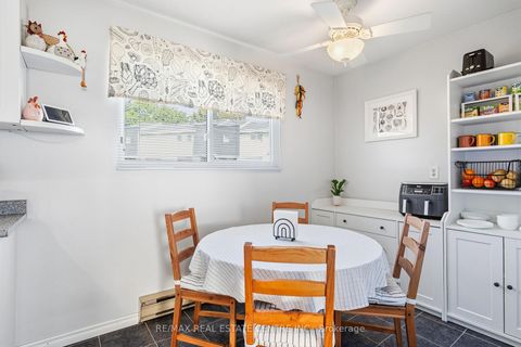 Photo 20 at 15 - 33 Celeste Drive, West Hill, Toronto