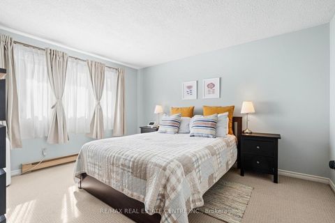 Photo 34 at 15 - 33 Celeste Drive, West Hill, Toronto