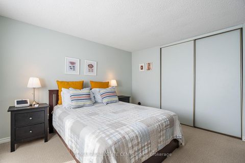 Photo 35 at 15 - 33 Celeste Drive, West Hill, Toronto