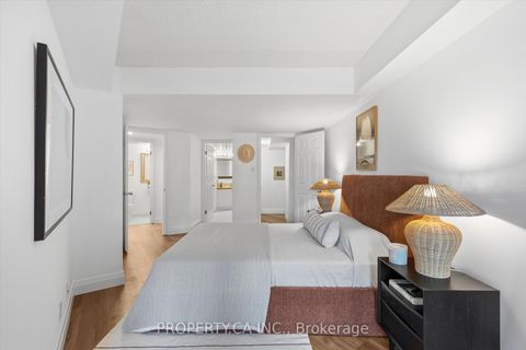 Photo 11 at 306 - 456 College Street, Little Italy, Toronto
