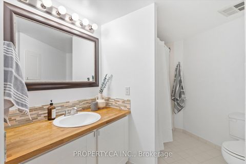 Photo 13 at 306 - 456 College Street, Little Italy, Toronto