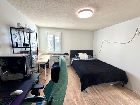 Photo 19 at 227 Hickling Trail, Grove East, Barrie