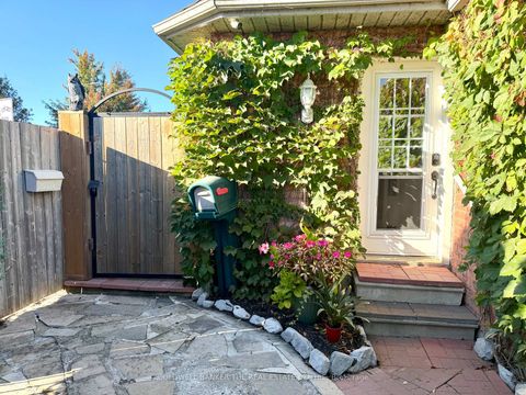 Photo 35 at 227 Hickling Trail, Grove East, Barrie