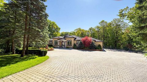 Photo 4 at 38 Bridgewater Drive, Rural Richmond Hill, Richmond Hill