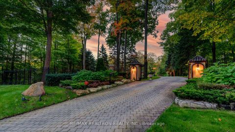 Photo 39 at 38 Bridgewater Drive, Rural Richmond Hill, Richmond Hill