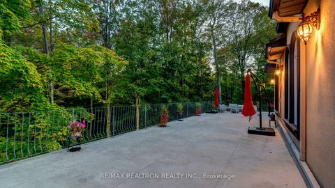 Photo 49 at 38 Bridgewater Drive, Rural Richmond Hill, Richmond Hill