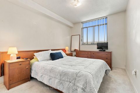 Photo 17 at 539 - 2645 Jane Street, Jane Heights, Toronto