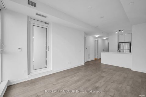 Photo 11 at 2915 - 4955 Yonge Street, Willowdale East, Toronto