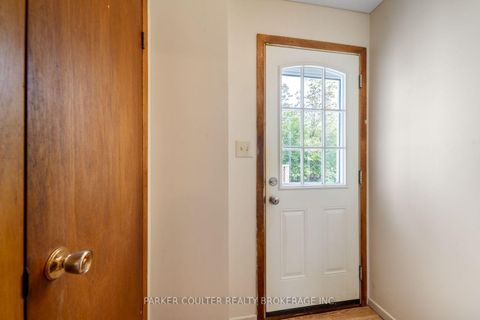 Photo 4 at 19 Adelaide Street, Allandale, Barrie