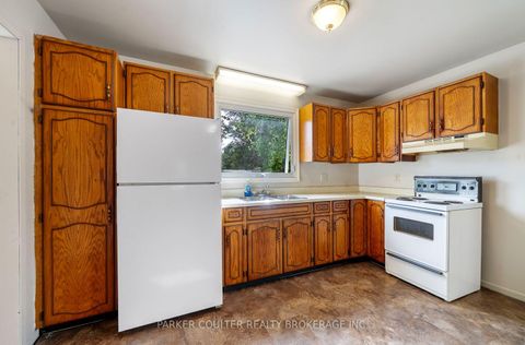 Photo 5 at 19 Adelaide Street, Allandale, Barrie