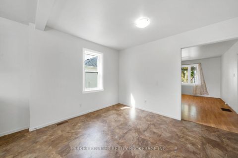 Photo 6 at 19 Adelaide Street, Allandale, Barrie
