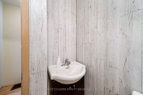 Photo 13 at 19 Adelaide Street, Allandale, Barrie
