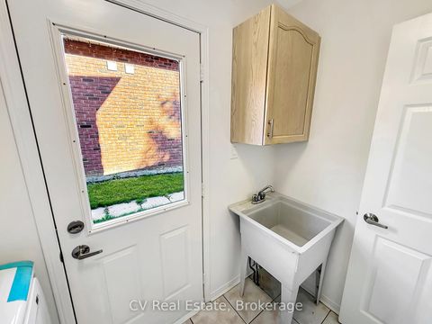 Photo 14 at 1338 Vincent Crescent, Alcona, Innisfil