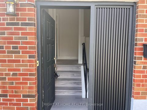 Photo 1 at 32 Brimorton Drive, Bendale, Toronto