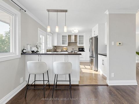 Photo 4 at 5 Alderdale Court, Don Mills, Toronto