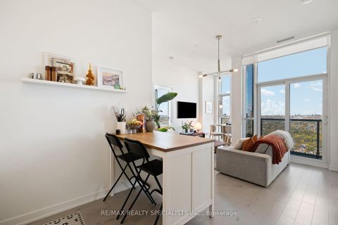 Photo 12 at 3505 - 50 Ordnance Street, Niagara, Toronto