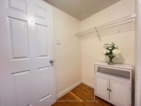 Photo 15 at 716 - 39 Parliament Street, Waterfront Communities C8, Toronto