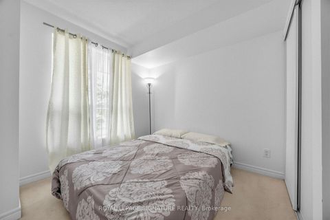 Photo 18 at 322 - 60 Fairfax Crescent, Birchmount, Toronto