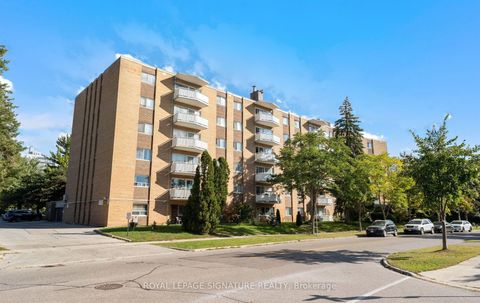 Photo 1 at 410 - 30 Allanhurst Drive, Humber Valley, Toronto