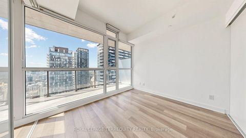 Photo 16 at 3512 - 290 Adelaide Street W, Waterfront Communities C1, Toronto