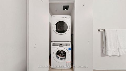 Photo 19 at 3512 - 290 Adelaide Street W, Waterfront Communities C1, Toronto