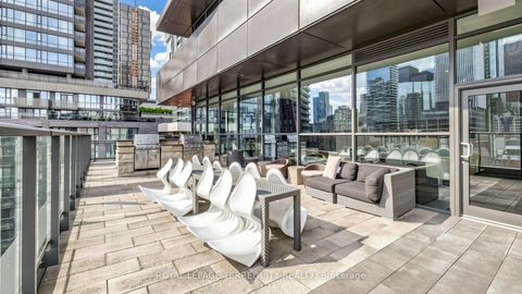 Photo 33 at 3512 - 290 Adelaide Street W, Waterfront Communities C1, Toronto