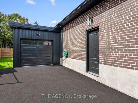 Photo 2 at 26 Webster Drive, Aurora Highlands, Aurora