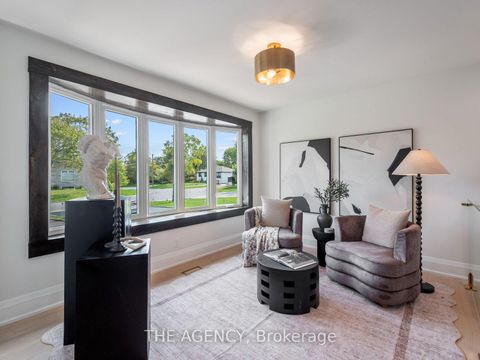 Photo 5 at 26 Webster Drive, Aurora Highlands, Aurora