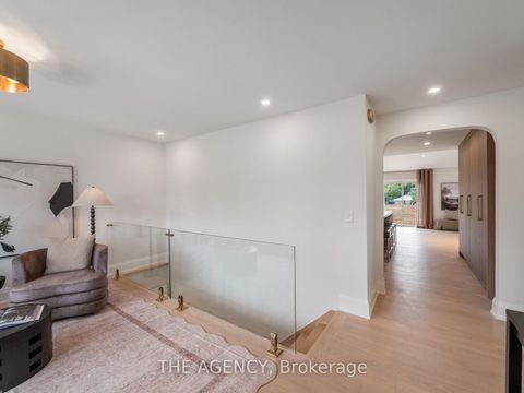 Photo 8 at 26 Webster Drive, Aurora Highlands, Aurora