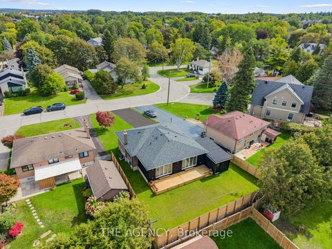 Photo 43 at 26 Webster Drive, Aurora Highlands, Aurora