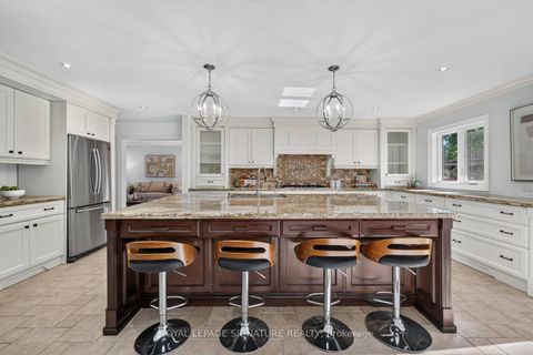 Photo 10 at 5 Bonacres Avenue, Centennial Scarborough, Toronto