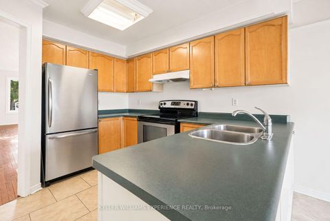 Photo 12 at 25 Nicholson Drive, Ardagh, Barrie