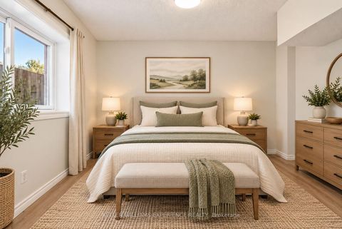 Photo 34 at 25 Nicholson Drive, Ardagh, Barrie